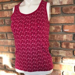 Red dainty floral print ribbed tank. Perfect to pair with your blue and white.